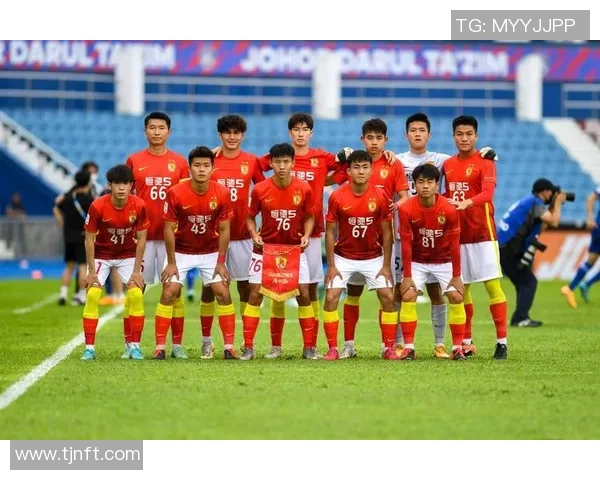 广州乒乓球队技术争议引发热议球迷与专家各执己见探讨未来发展 广州乒乓球队技术争议引发热议球迷与专家各执己见探讨未来发展
