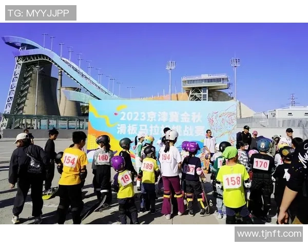 深圳滑板队在马拉松大满贯中的团队协作表现深度解析与点评